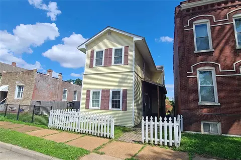 7726 Vermont Ave, Saint Louis, MO 63111