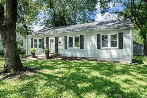 14 Oakwood Ave, Saint Louis, MO 63119