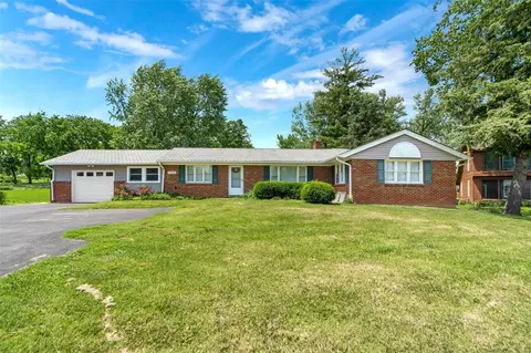 7315 Howdershell Rd, Hazelwood, MO 63042