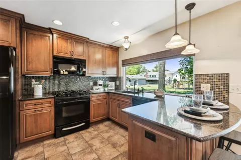 254 Village Mead Dr, Ballwin, MO 63021 photo 7