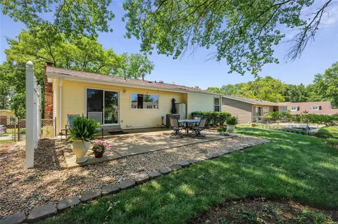 254 Village Mead Dr, Ballwin, MO 63021 photo 25