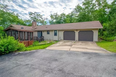 24 Forest Ln, O'fallon, MO 63366 photo 2