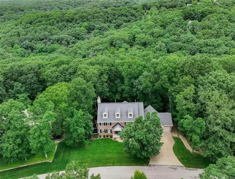 16547 Lancaster Estates Dr, Wildwood, MO 63040
