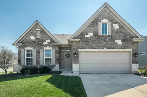 4001 Hathaway Pl, St. Peters, MO 63304