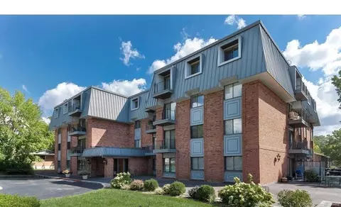 450 W Adams Ave #29, Saint Louis, MO 63122