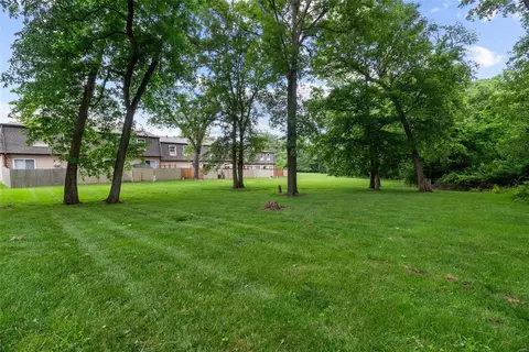 Exterior - 200 Braeshire Dr #J, Ballwin, MO 63021 photo 3 of 7