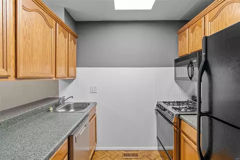 Kitchen - 200 Braeshire Dr #J, Ballwin, MO 63021 photo 1 of 4