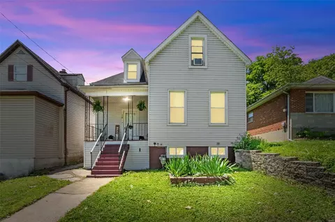 110 Kayser Ave, Saint Louis, MO 63125