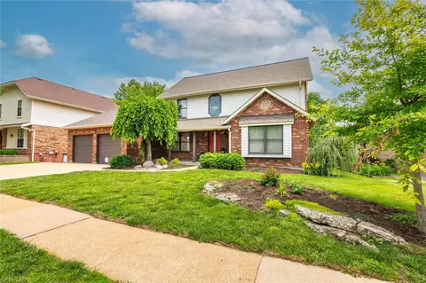 5171 Olde Silver Pl, Saint Louis, MO 63128