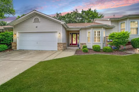 18 Spring Gardens Ct #2B, Saint Charles, MO 63303