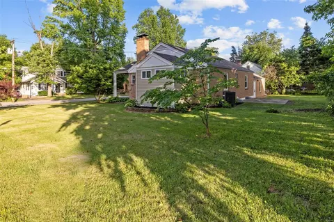 219 S Clark Ave, Ferguson, MO 63135 photo 43