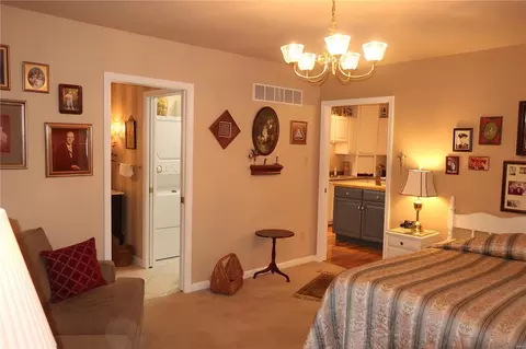 Bedroom - 442 Summit Tree Ct, Fenton, MO 63026 photo 3 of 6
