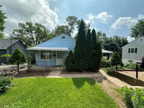 3324 Suncrest Ave, Saint Louis, MO 63114