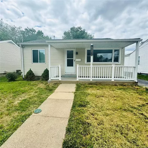 7925 Kammerer Ave, Saint Louis, MO 63123