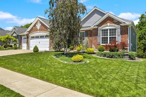 332 Hyde Park Ave, Wentzville, MO 63385