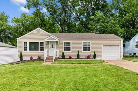 10538 Ewell Dr, Saint Louis, MO 63137