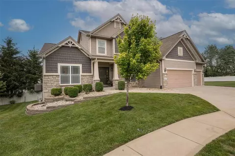 327 Tall Timber Meadows Dr, Ballwin, MO 63021