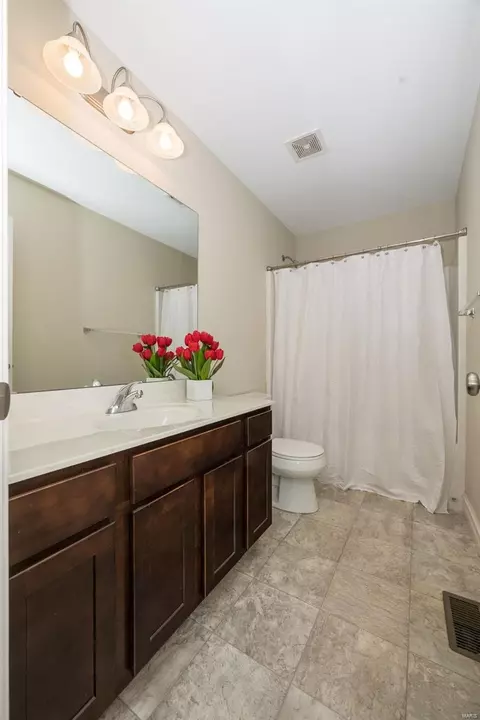 327 Tall Timber Meadows Dr, Ballwin, MO 63021 photo 30