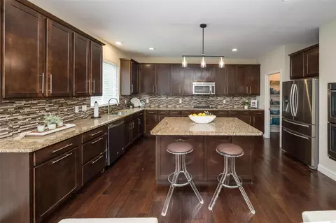 327 Tall Timber Meadows Dr, Ballwin, MO 63021 photo 17
