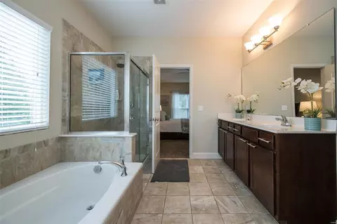 327 Tall Timber Meadows Dr, Ballwin, MO 63021 photo 23