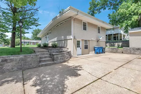 Exterior - 500 Wicklow Dr, Manchester, MO 63021 photo 6 of 10