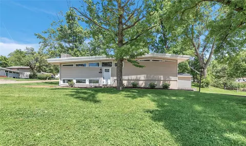 Exterior - 500 Wicklow Dr, Manchester, MO 63021 photo 10 of 10