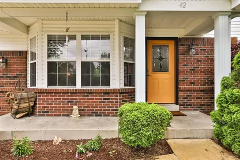 42 Mallard Pointe Dr, O'fallon, MO 63368 photo 4