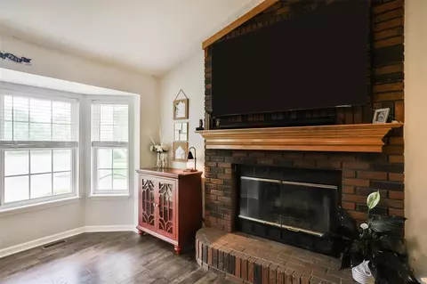 42 Mallard Pointe Dr, O'fallon, MO 63368 photo 8