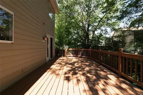 Exterior - 1100 Shadowfaire Ct, Ballwin, MO 63021 photo 10 of 11