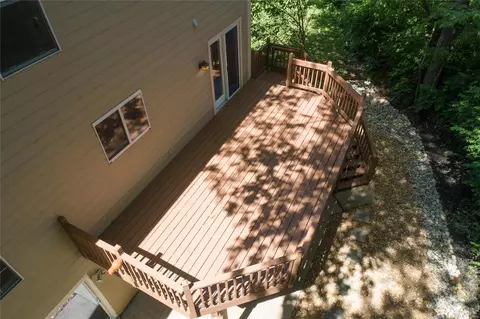 Exterior - 1100 Shadowfaire Ct, Ballwin, MO 63021 photo 5 of 11