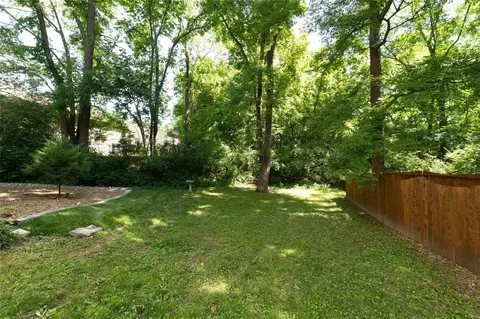 Exterior - 1100 Shadowfaire Ct, Ballwin, MO 63021 photo 3 of 11