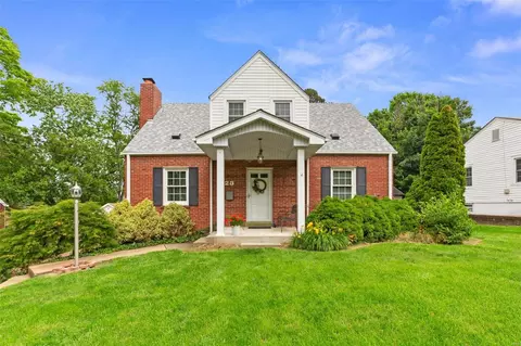23 Jean Dr, Florissant, MO 63031
