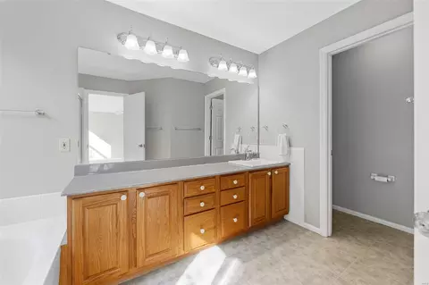 Bath - 7532 Pierside Dr, O'fallon, MO 63368 photo 1 of 5