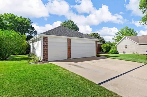 Exterior - 7532 Pierside Dr, O'fallon, MO 63368 photo 3 of 13