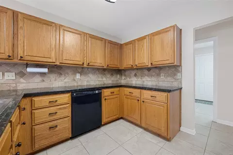 Kitchen - 7532 Pierside Dr, O'fallon, MO 63368 photo 3 of 3