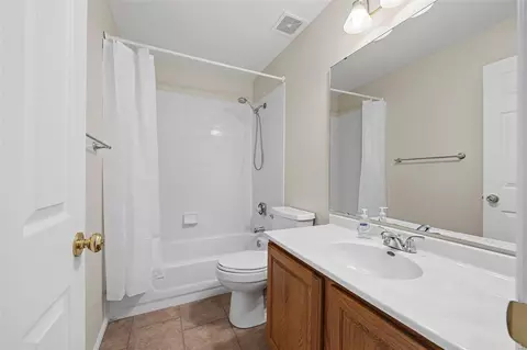 Bath - 7532 Pierside Dr, O'fallon, MO 63368 photo 4 of 5