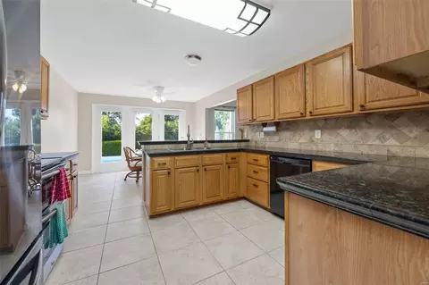 Kitchen - 7532 Pierside Dr, O'fallon, MO 63368 photo 1 of 3