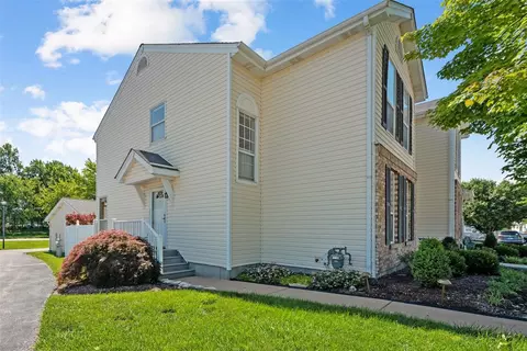 16508 Victoria Crossing Dr, Wildwood, MO 63040