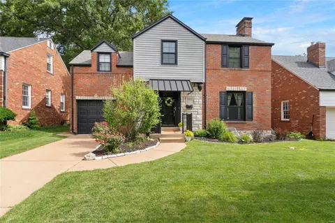 7481 Drexel Dr, Saint Louis, MO 63130