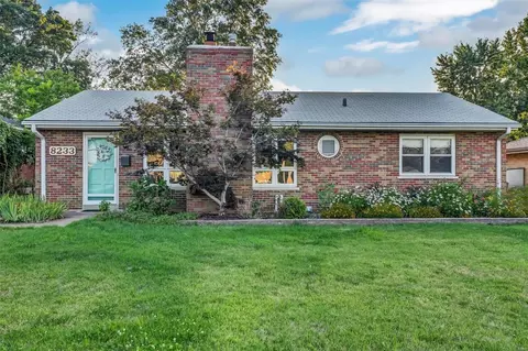 8233 Mackenzie Rd, Saint Louis, MO 63123
