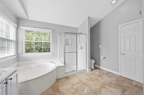 Bath - 3 Chastain Ct, O'fallon, MO 63368 photo 5 of 6