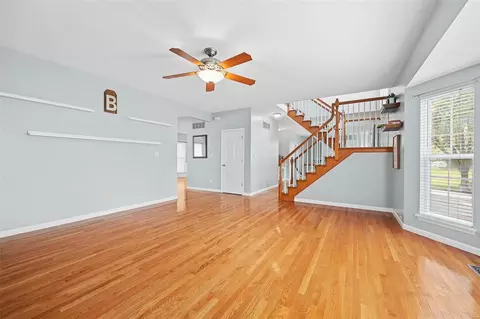 Living - 3 Chastain Ct, O'fallon, MO 63368 photo 9 of 10