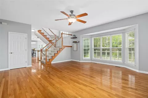Living - 3 Chastain Ct, O'fallon, MO 63368 photo 10 of 10