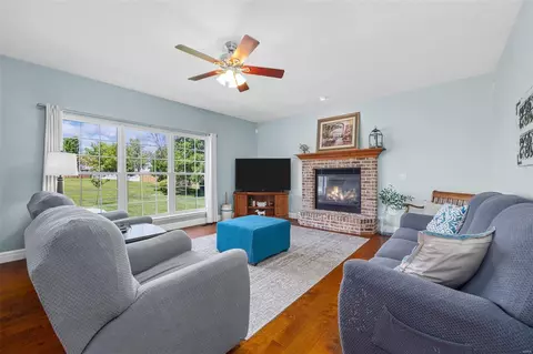 1446 Shelby Point Dr, O'fallon, MO 63366 photo 3