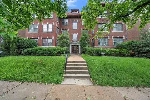 6328 Northwood Ave #2E, Saint Louis, MO 63105