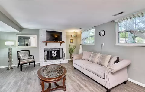 Living - 321 Cherry Hill Dr, Ellisville, MO 63011 photo 7 of 10