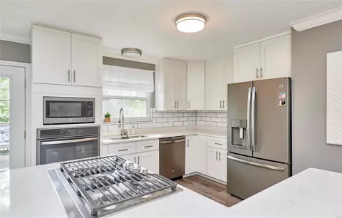 Kitchen - 321 Cherry Hill Dr, Ellisville, MO 63011 photo 5 of 11