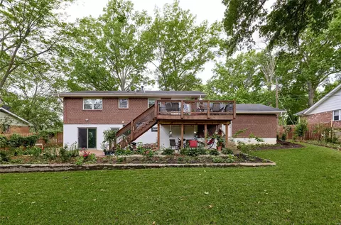 Exterior - 321 Cherry Hill Dr, Ellisville, MO 63011 photo 3 of 15
