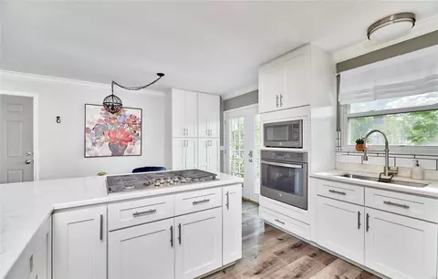 Kitchen - 321 Cherry Hill Dr, Ellisville, MO 63011 photo 7 of 11