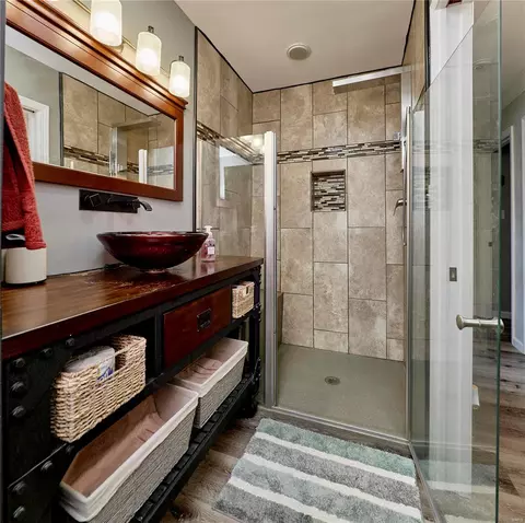Bath - 321 Cherry Hill Dr, Ellisville, MO 63011 photo 4 of 9